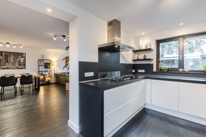 Photo 17 of Tuinstraat 33