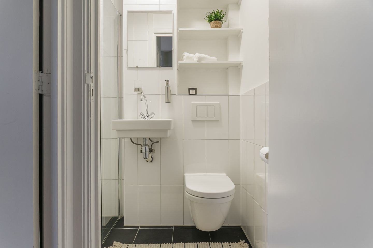 Photo 19 of Andreas Schelfhoutstraat 63-1