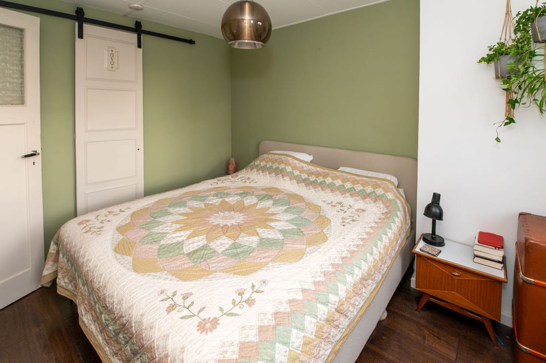 Foto 16 van Tak van Poortvlietstraat 17-B01