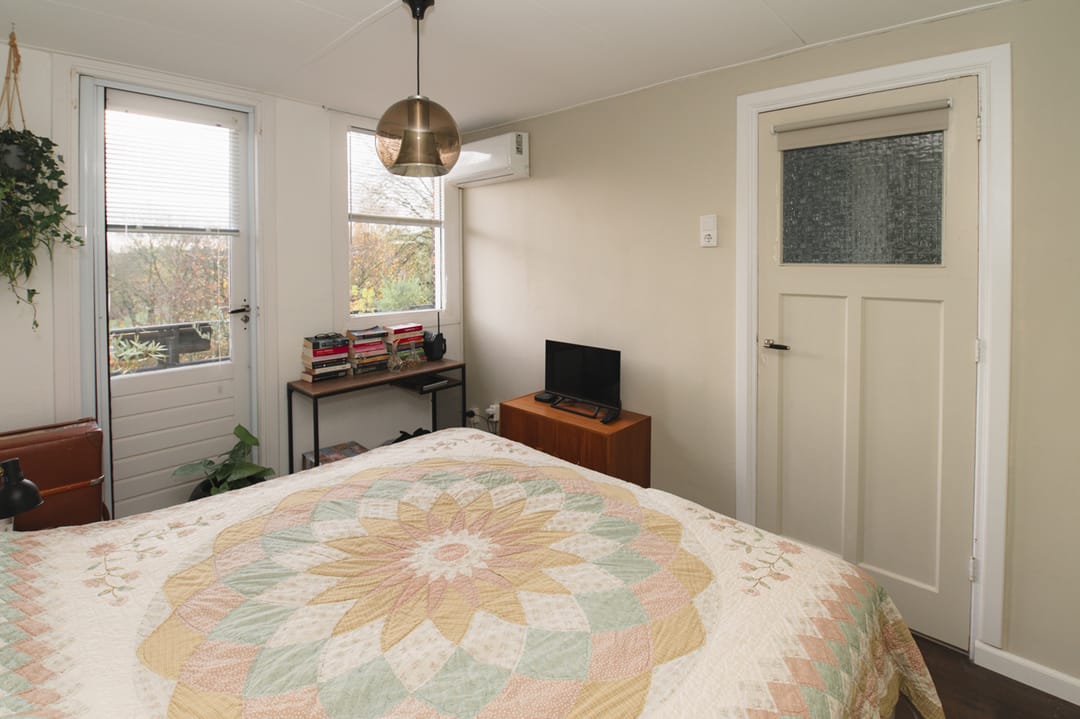 Foto 17 van Tak van Poortvlietstraat 17-B01