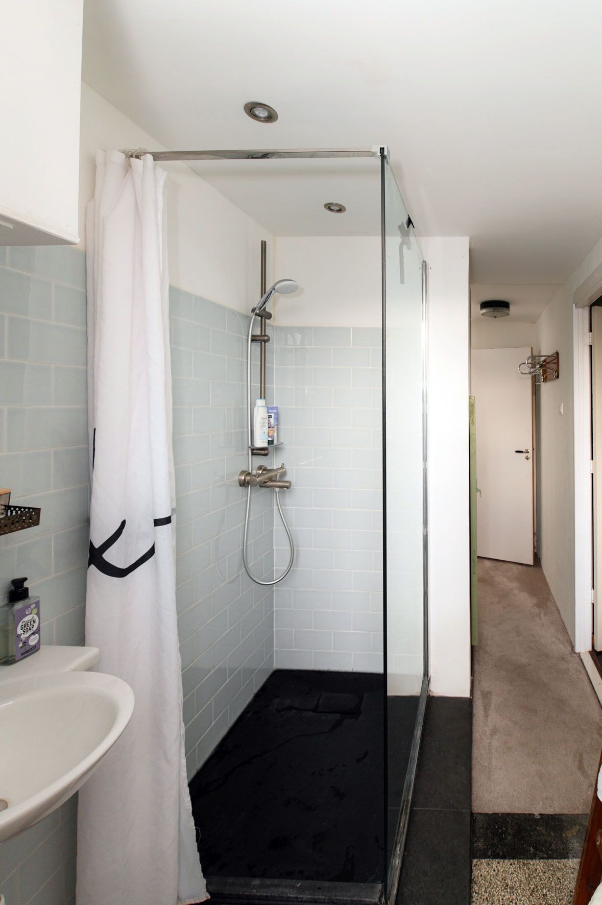 Foto 19 van Tak van Poortvlietstraat 17-B01