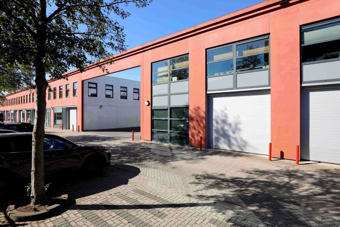 View photo 2 of Proostwetering 18-A