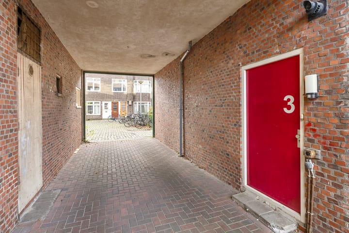 Photo 6 of Nassaustraat 3