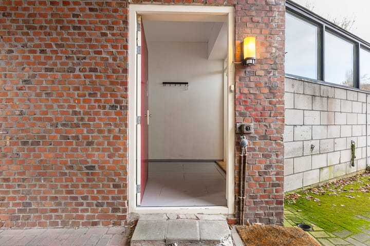 Photo 7 of Nassaustraat 3