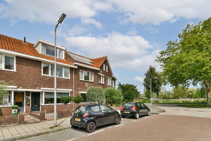 Photo 5 of J.P. Heyestraat 6