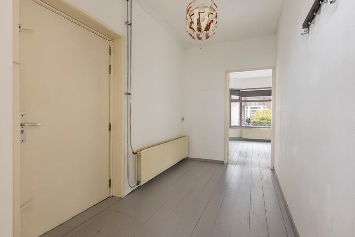 Photo 22 of Nassaustraat 3