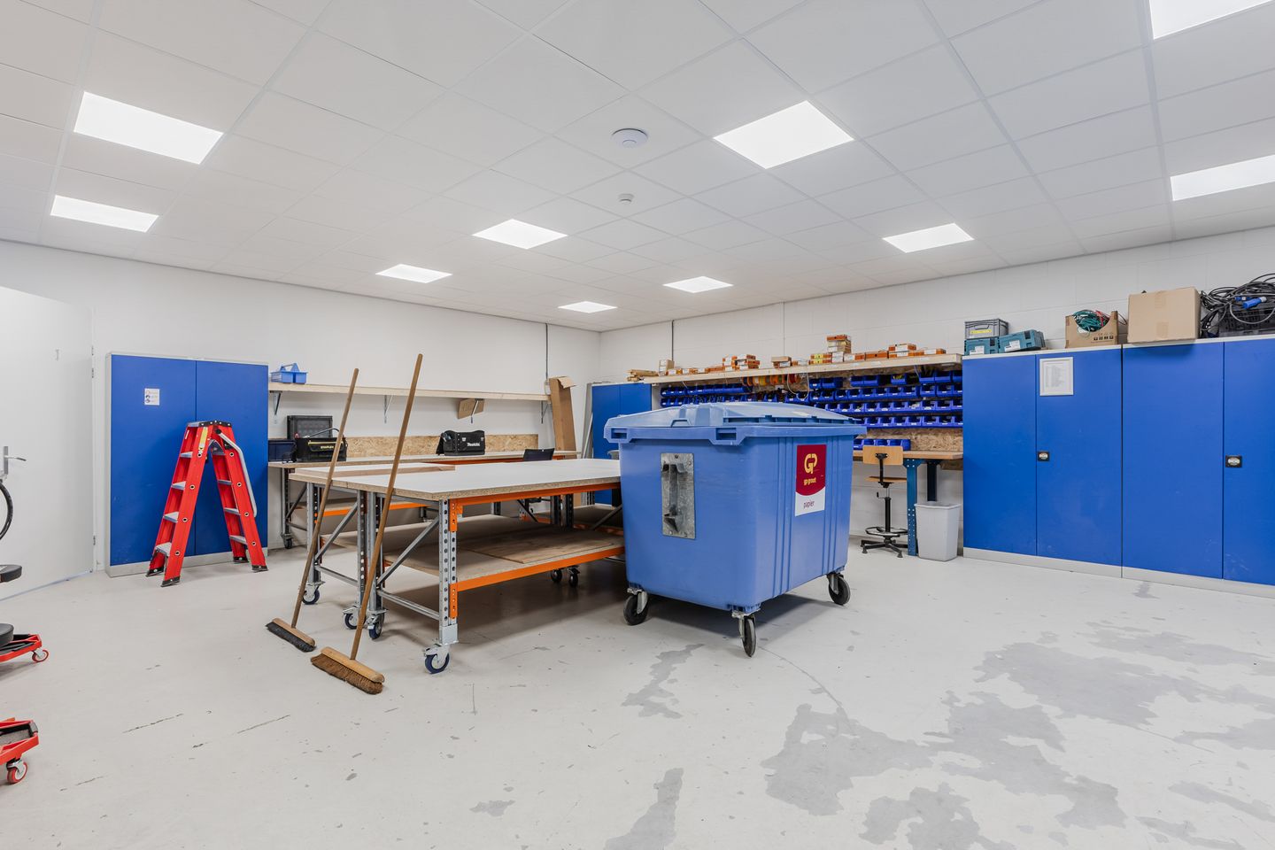 Bekijk foto 4 van Newtonstraat 42-C