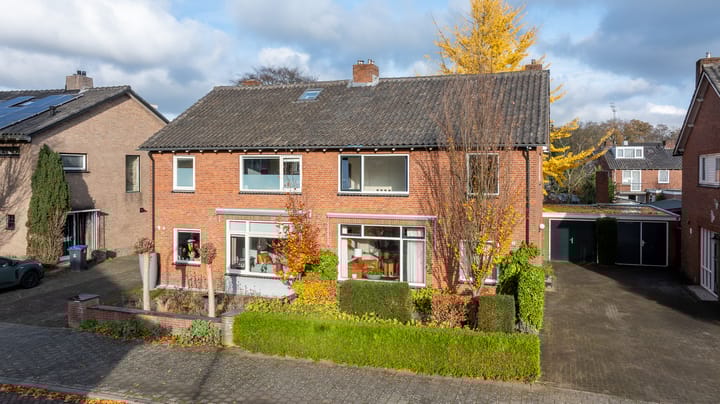 Photo 40 of Meester Lovinklaan 11