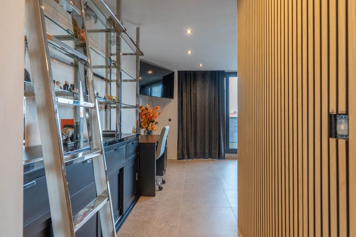 Photo 72 of Albionstraat 24