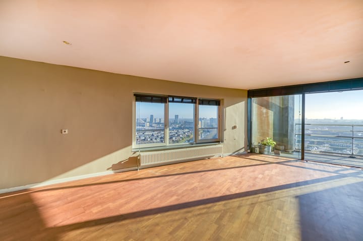 Photo 5 of Troelstrakade 67-A