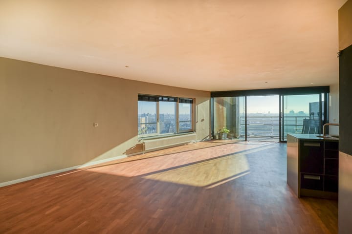 Photo 8 of Troelstrakade 67-A