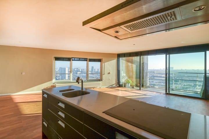 Photo 11 of Troelstrakade 67-A