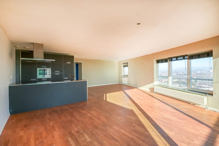 Photo 15 of Troelstrakade 67-A