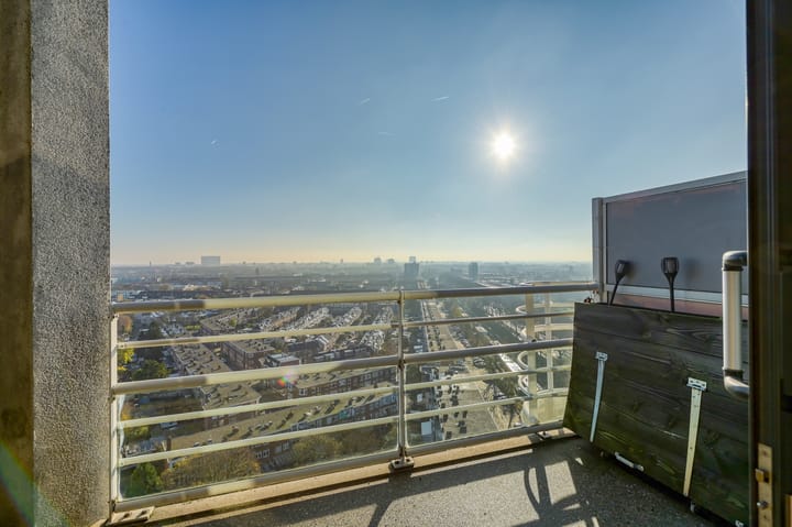 Photo 16 of Troelstrakade 67-A