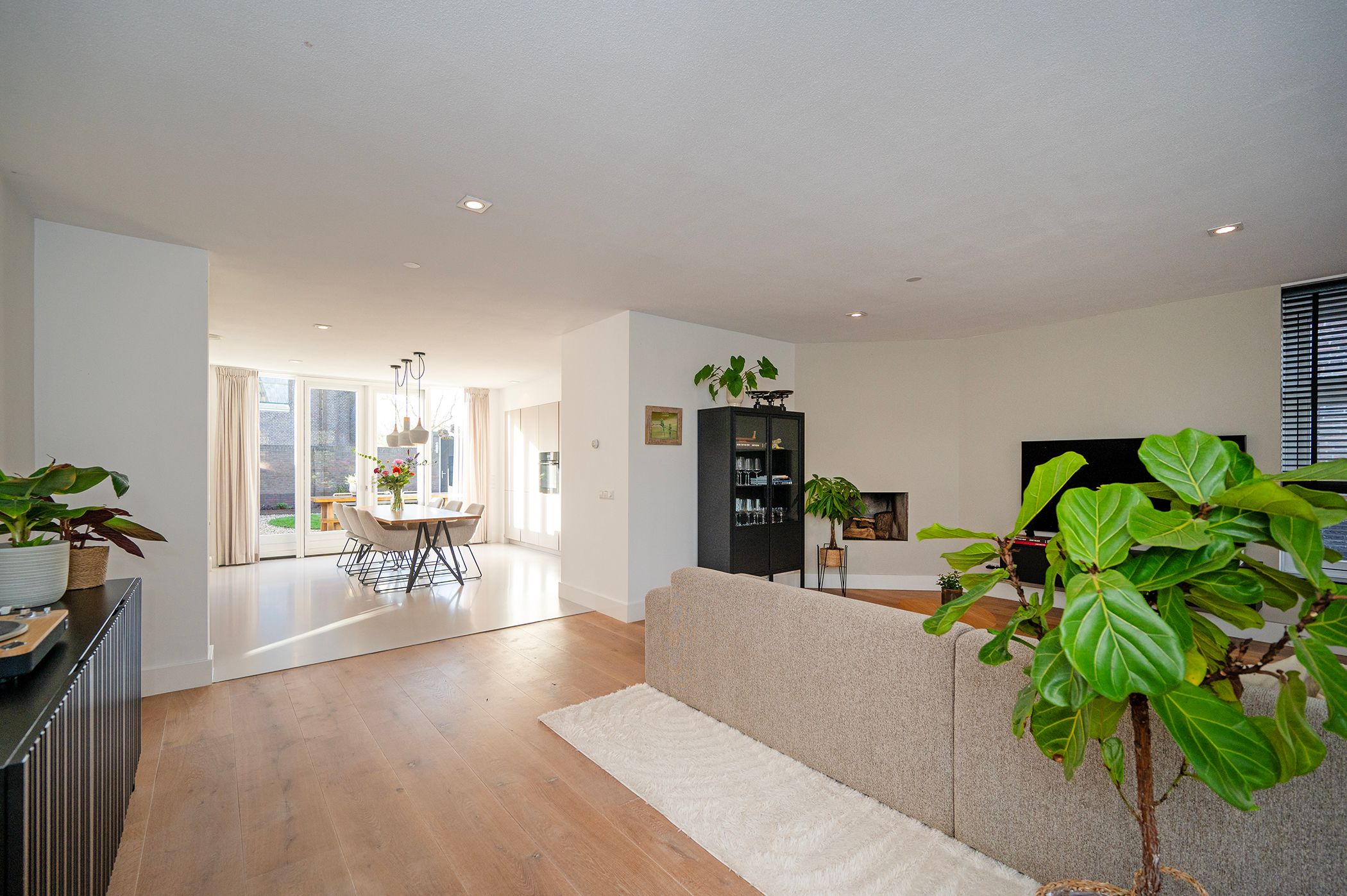 Foto 12 van Hazekade 18