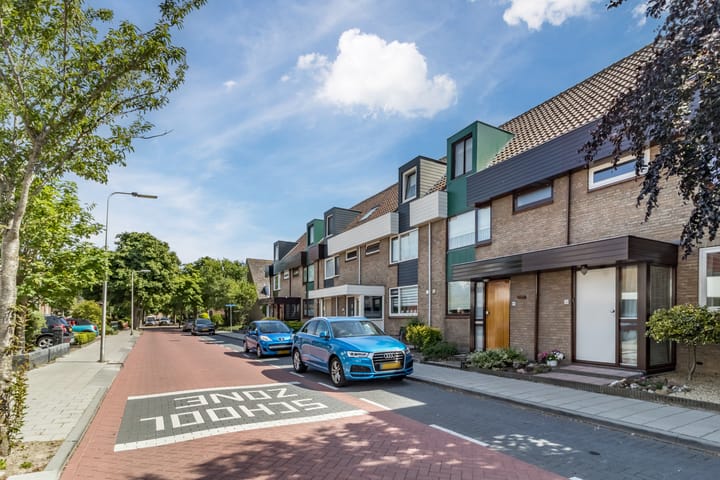 Photo 4 of Dr Weitjenslaan 48