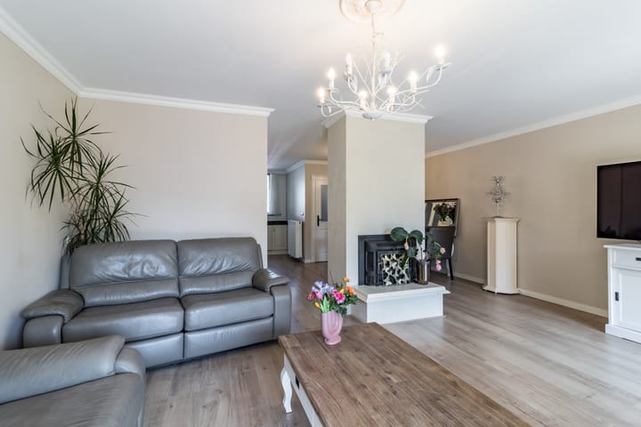 Photo 10 of Dr Weitjenslaan 48