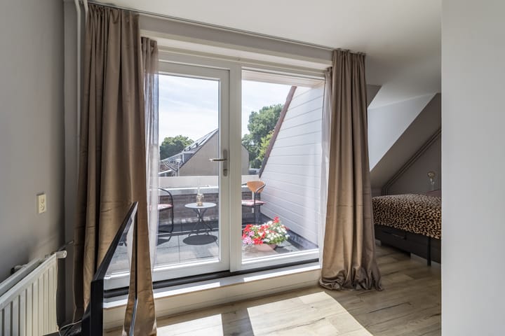 Photo 16 of Dr Weitjenslaan 48