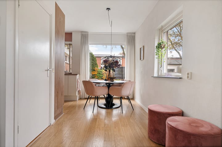 Photo 10 of Weden 16