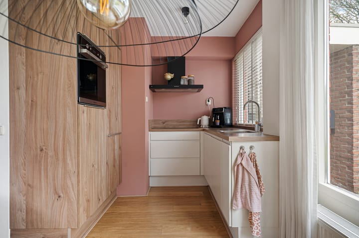 Photo 13 of Weden 16