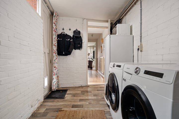 Photo 18 of Weden 16