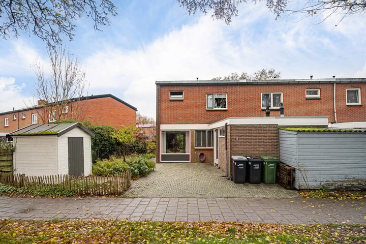 Photo 42 of Weden 16