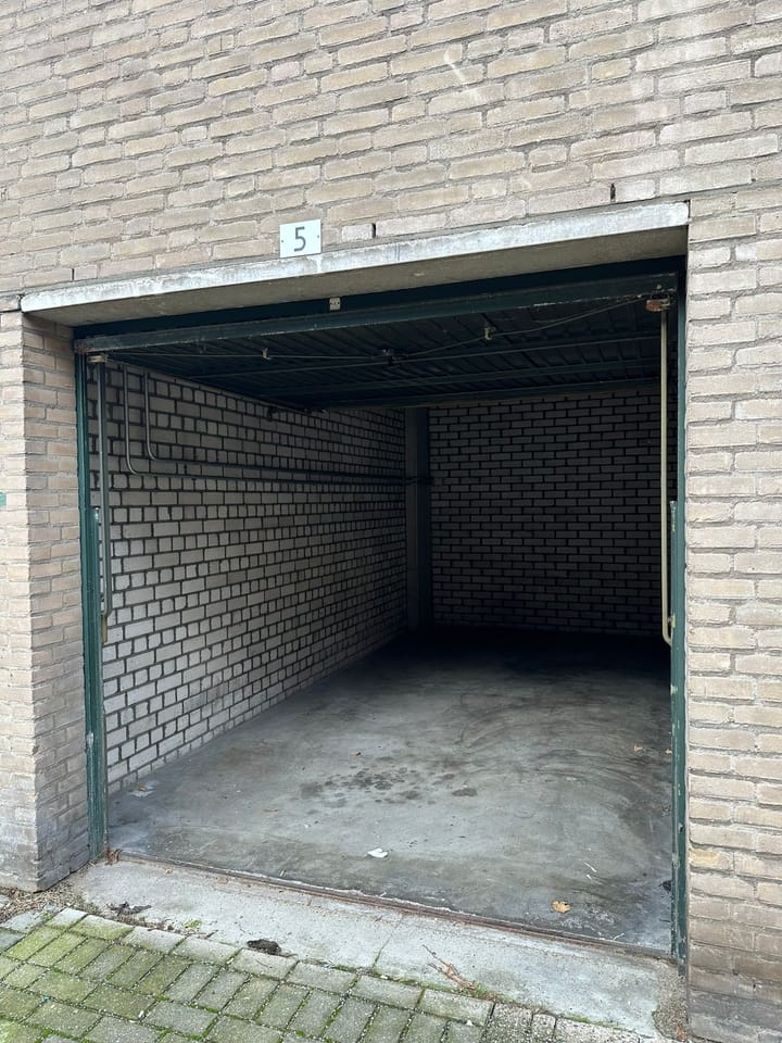 Photo 6 of Kwekerijstraat