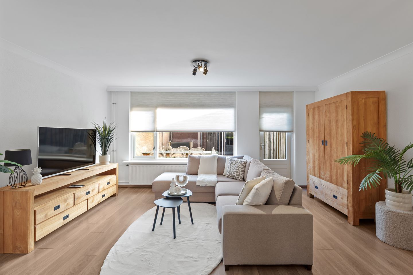 Photo 4 of Bloesemberg 17