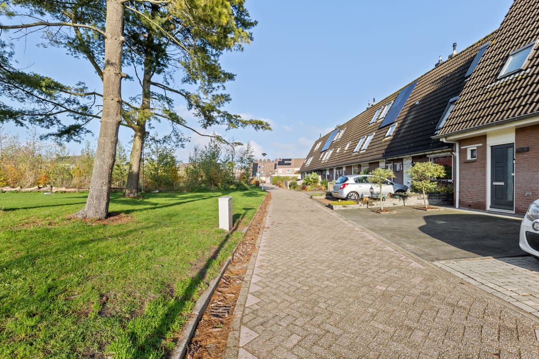 Photo 43 of Bloesemberg 17