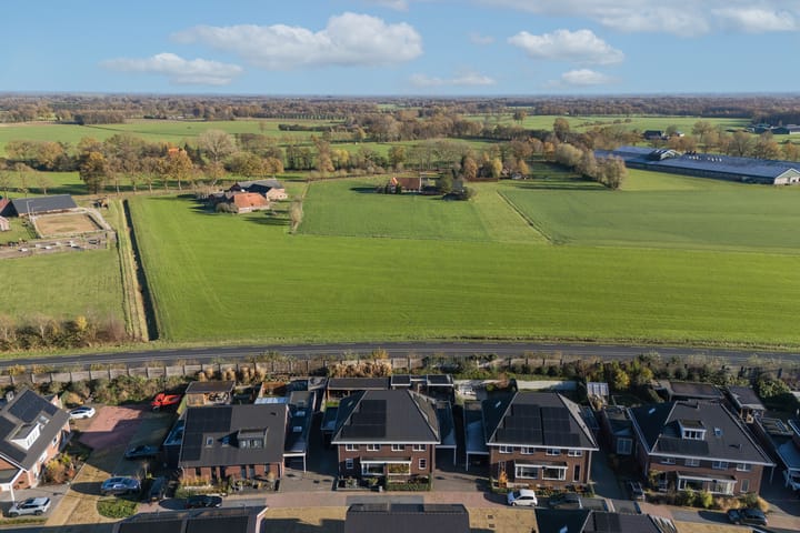 Photo 48 of Kremerskamp 8