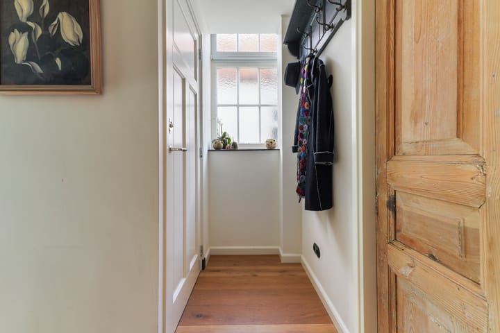 Photo 11 of Burchtstraat 7-A