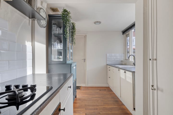 Photo 12 of Burgemeester Egginkstraat 9