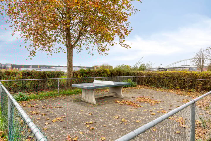 Photo 35 of Burgemeester Egginkstraat 9