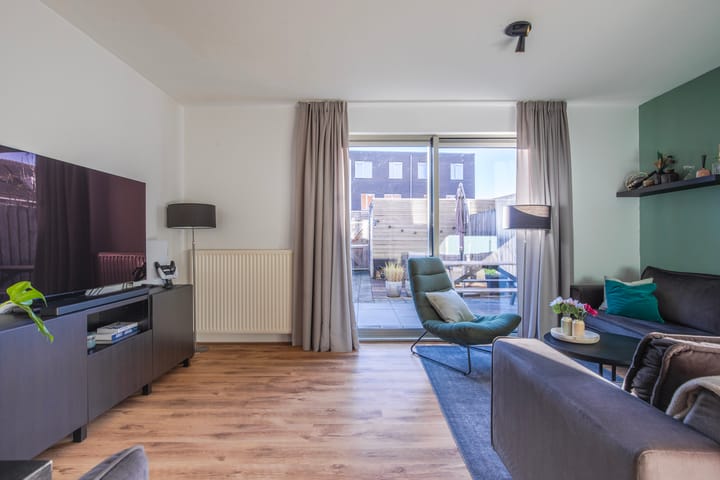 Photo 9 of Madelievenstraat 61