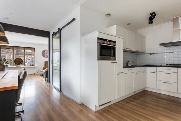 Photo 11 of Middenweg 17