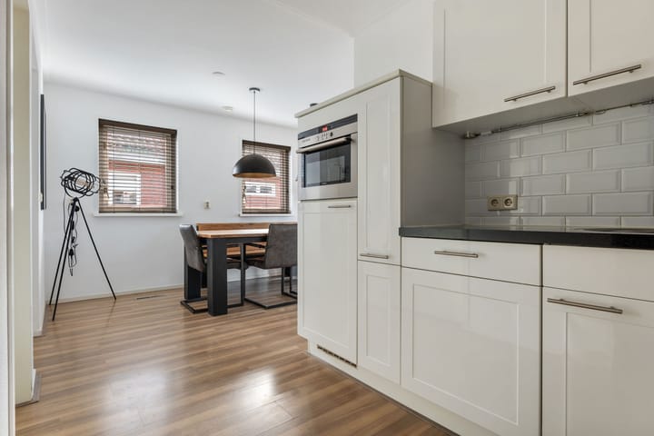 Photo 13 of Middenweg 17