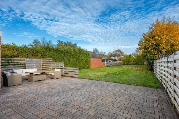 Photo 24 of Middenweg 17