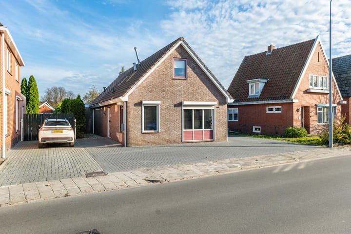 Photo 28 of Middenweg 17