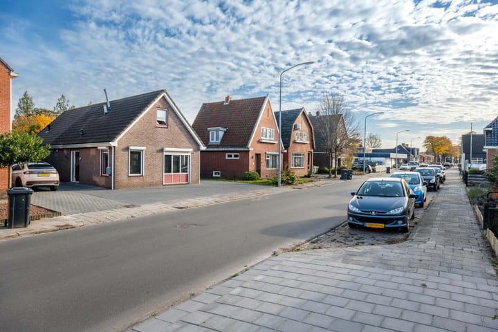 Photo 30 of Middenweg 17