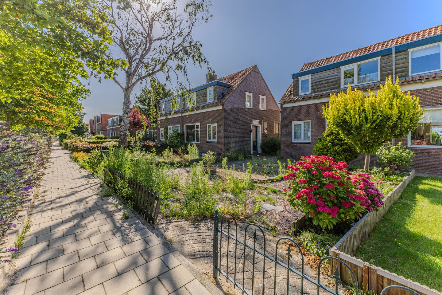 Photo 29 of Oosteinde 54