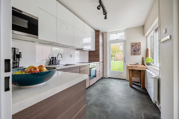 Photo 3 of Bavelselaan 322