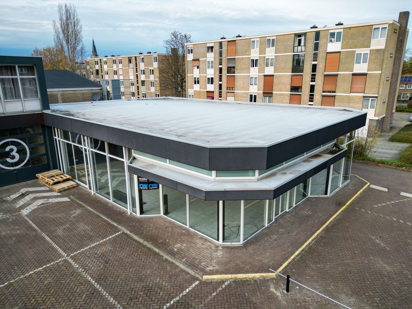 View photo 3 of Leyenbroekerweg 27-B