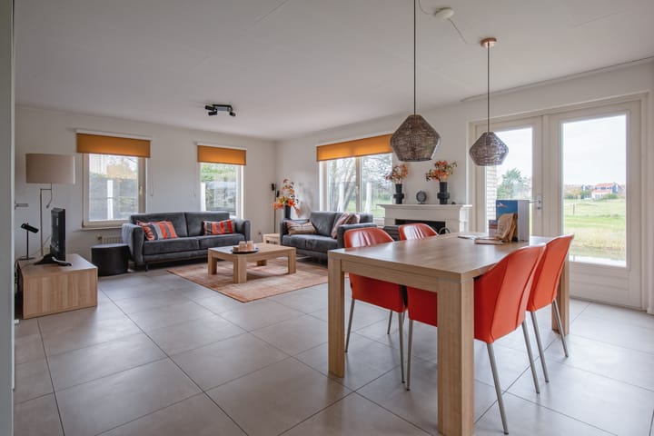 Foto 9 van Kamperfoelieweg 69