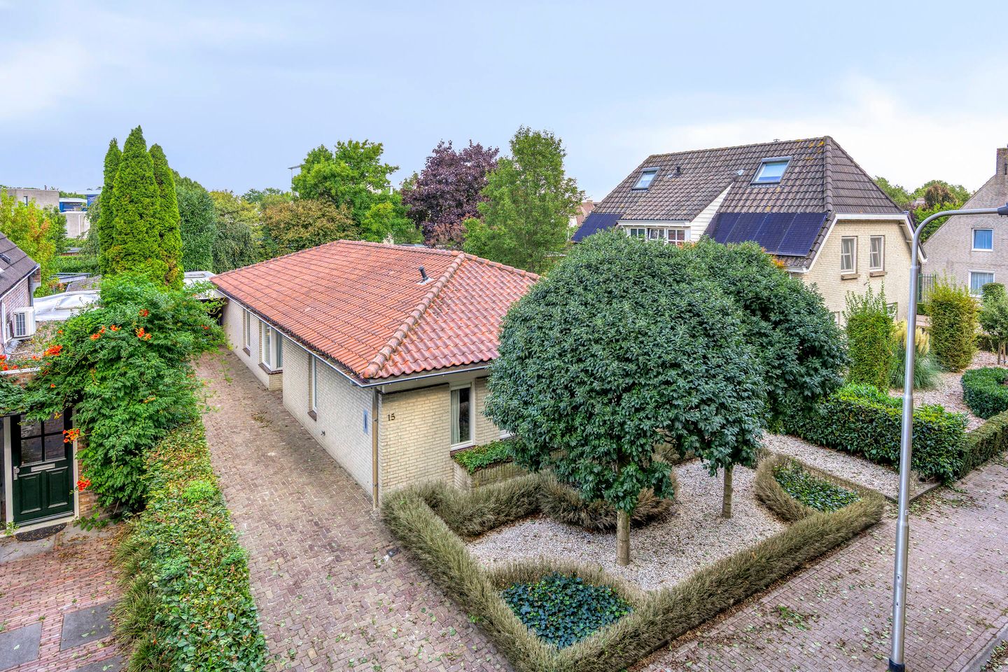 Photo 5 of Luxwoudestraat 15