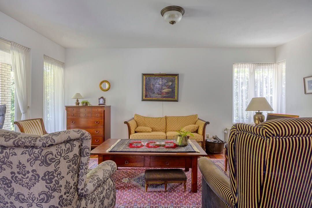 Photo 11 of Luxwoudestraat 15