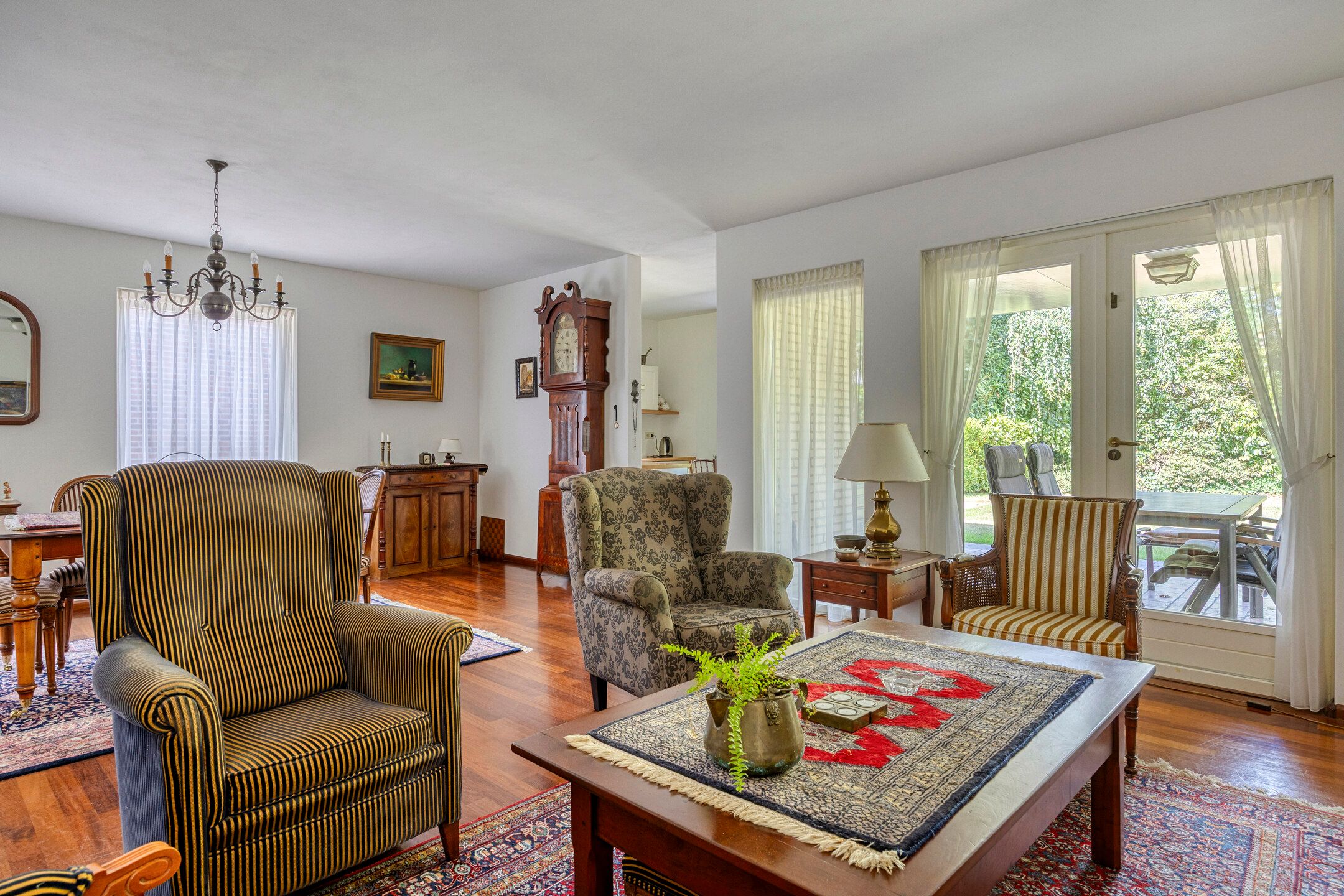 Photo 12 of Luxwoudestraat 15