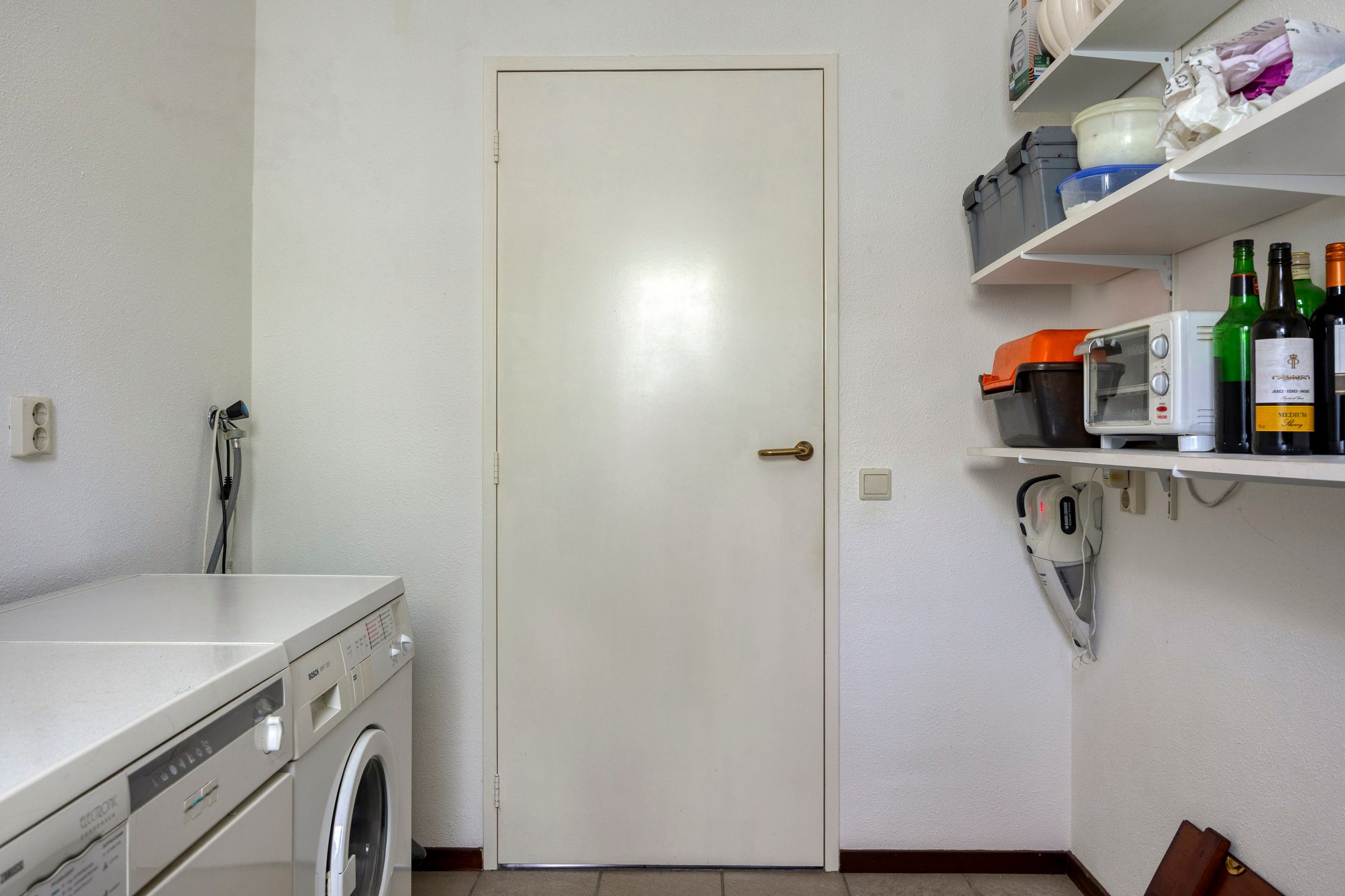 Photo 30 of Luxwoudestraat 15