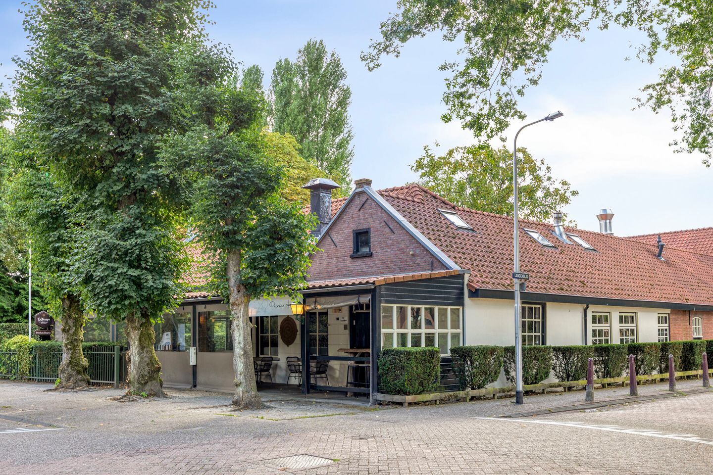 Photo 44 of Luxwoudestraat 15