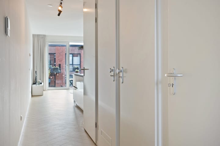 Photo 11 of Theo Dobbestraat 43