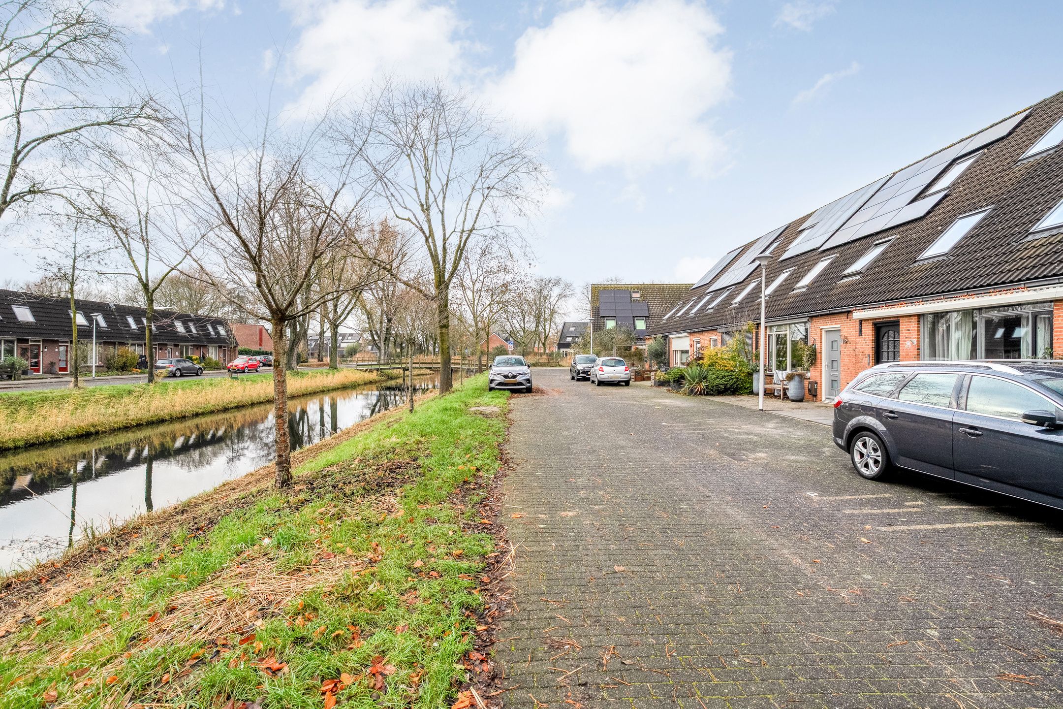 Foto 3 van Donker Curtiusware 32